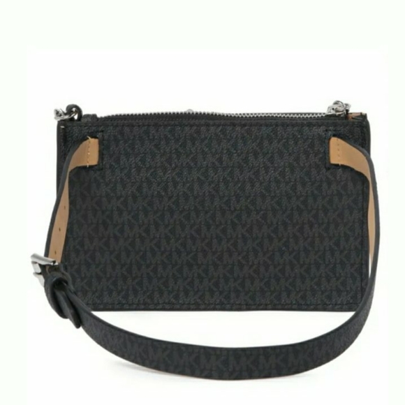 ?️Michael Kors Pull Chain Black Belt Bag